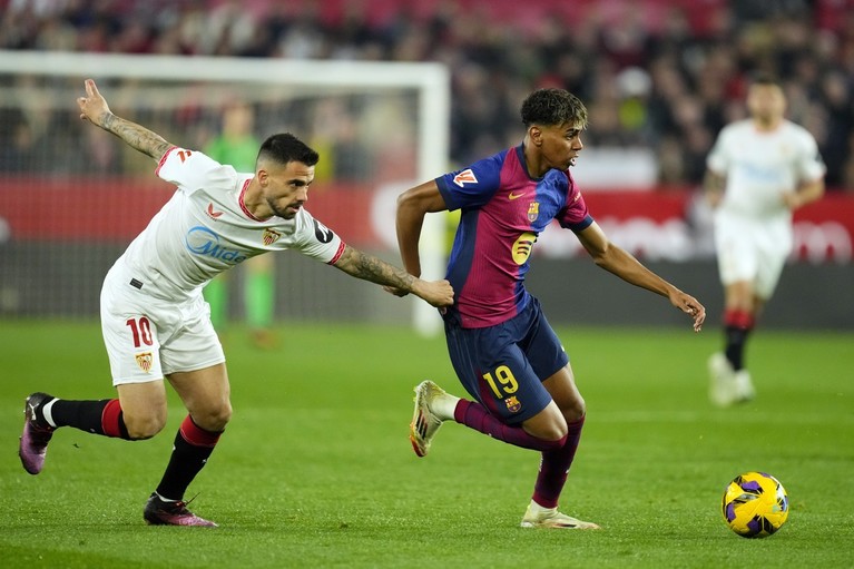 VIDEO | FC Sevilla - Barcelona 1-4. Catalanii mai speră la titlu