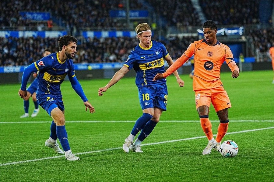 VIDEO | Alaves - Barcelona 1-0. Catalanii s-au relaxat după ce au devenit campioni