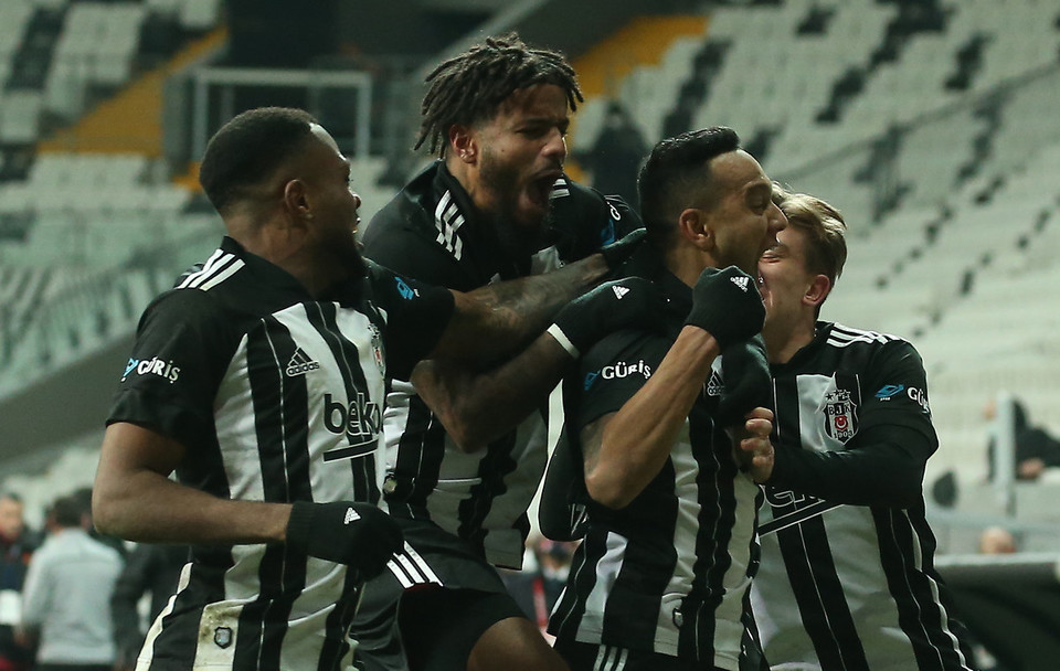 //i0.1616.ro/media/581/3142/38114/20872770/1/besiktas.jpg