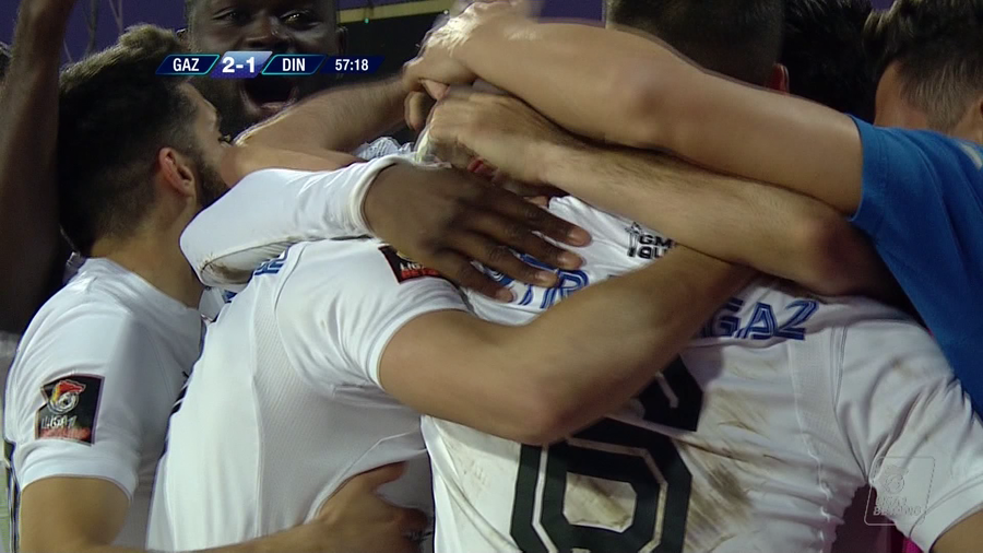 VIDEO | DINAMO, PUSĂ LA RESPECT DE GAZ METAN. REVENIRE SPECTACULOASĂ A MEDIAŞULUI DE LA 0-1