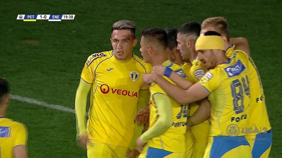 VIDEO | PETROLUL RĂMÂNE ÎN LUPTA PENTRU LIGA 1. ARNĂUTU ŞI MOLDOVEANU AU REZOLVAT MECIUL CU ENERGETICIANUL