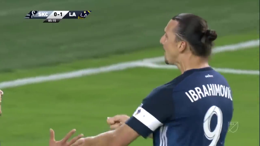 VIDEO | ZLATAN NU ŞI-A SPUS ULTIMUL CUVÂNT. EXECUŢIE SUPERBĂ PENTRU LA GALAXY PESTE OCEAN