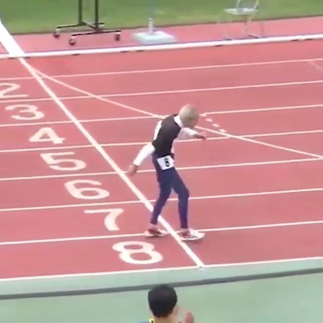 VIDEO | ATLETUL ÎN VÂRSTĂ DE 102 ANI. A IMPRESIONAT O LUME ÎNTREAGĂ