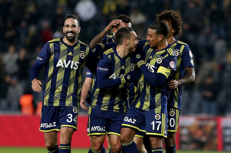 //i0.1616.ro/media/581/3142/38118/19270936/1/fenerbache.jpg
