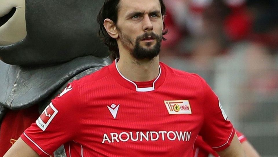 //i0.1616.ro/media/581/3142/38119/19357335/1/subotic.jpg