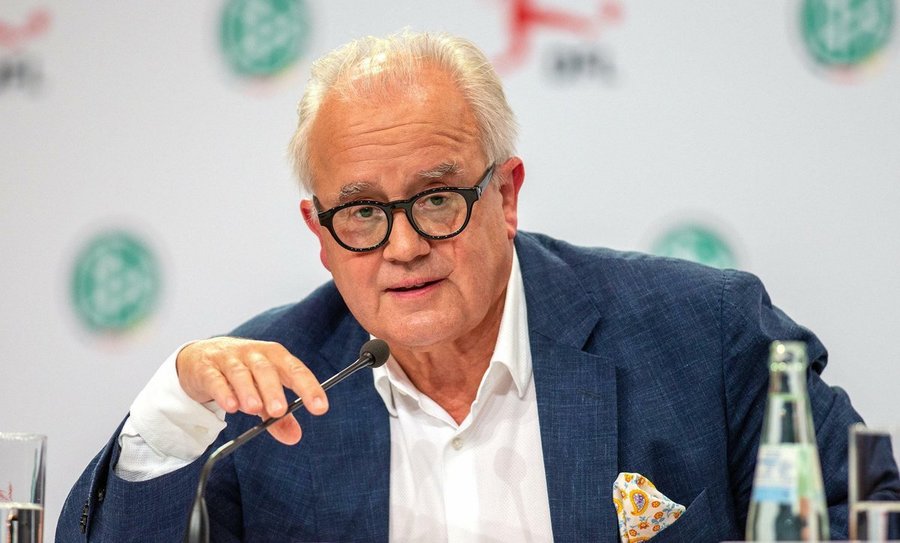 Preşedintele Federaţiei de Fotbal a Germaniei vrea plafonarea salariilor. Cine îl susţine
