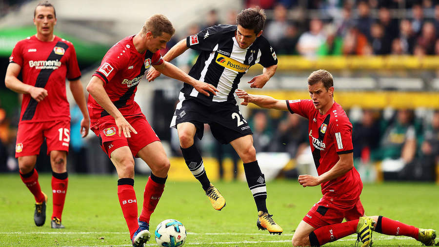 VIDEO | Spectacol în tribune şi fără spectatori. Gladbach – Leverkusen 1-3. Oaspeţii urcă pe ultima treaptă a podiumului