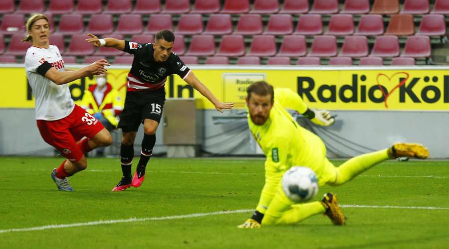 Final de etapă în Bundesliga. Koln - Dusseldorf 2-2. Gazdele au revenit de la 0-2 pe final de meci. Lupta la retrogradare se strânge