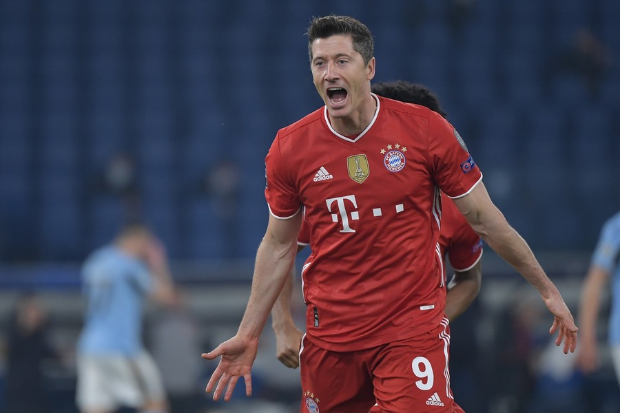Golgheterul se întoarce. Lewandowski şi-a reluat antrenamentele