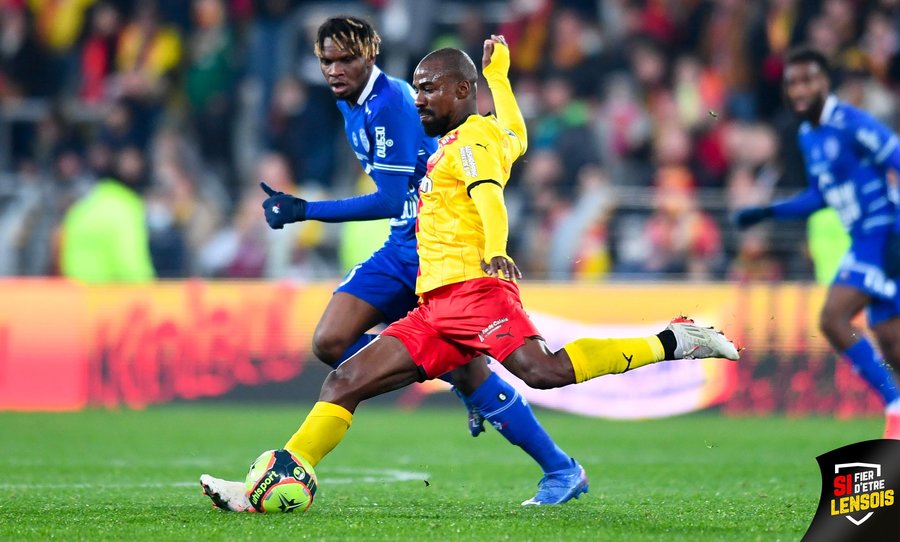 Lens face scor cu Troyes şi urcă pe locul secund în Ligue 1