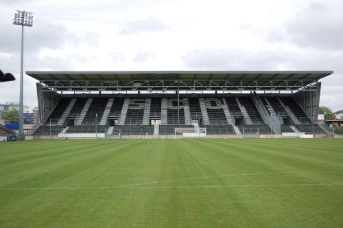 //i0.1616.ro/media/581/3142/38120/20529698/1/angers-stadium.jpg