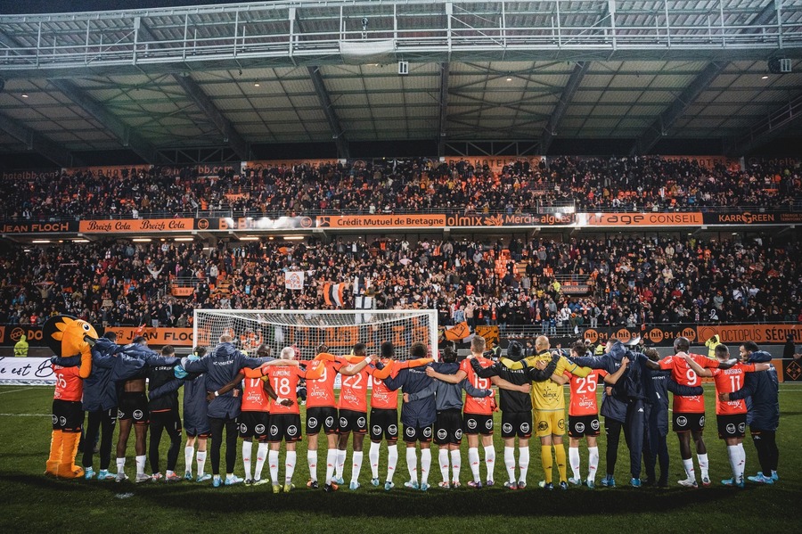 Lorient a învins Saint-Etienne, scor 6-2, în Ligue 1, după ce a fost condusă cu 2-0
