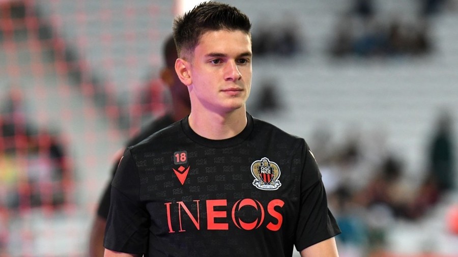 Câţiva jucători şi membri ai delegaţiei OGC Nice la Belgrad s-au simţit rău joi. Reacţia antrenorului lui Rareş Ilie