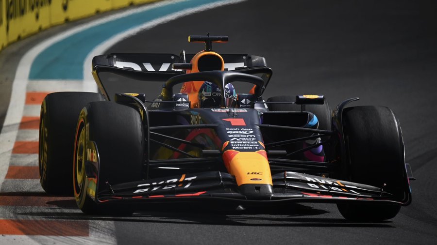 VIDEO | Red Bull, parcurs perfect şi la Miami. Verstappen, victorios, deşi a plecat de pe 9. L-a secondat colegul Perez