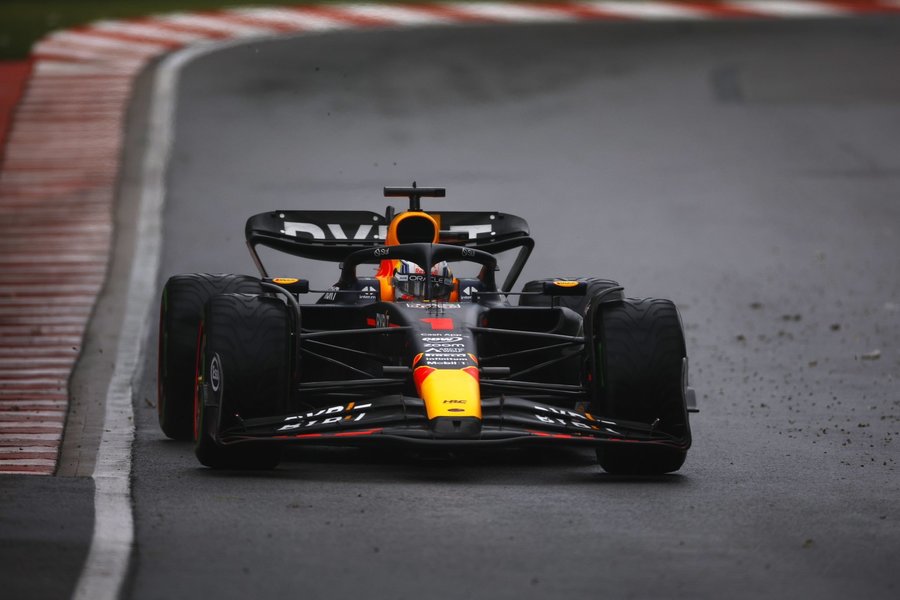 VIDEO | Max Verstappen, pole în ploaia torenţială din Canada. Surpriză mare pe locul al doilea