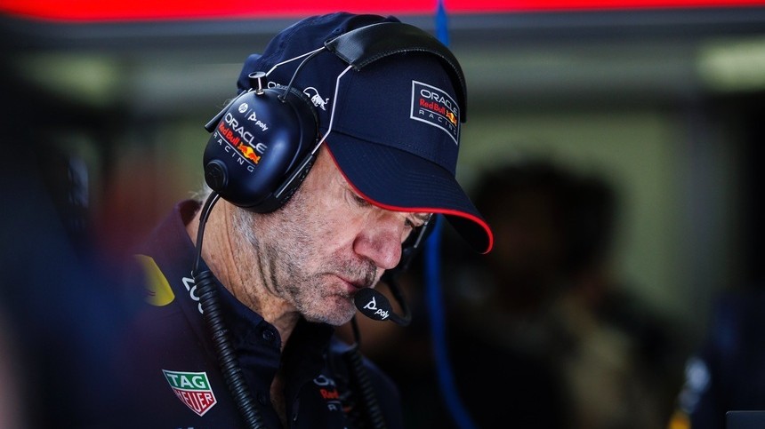 //i0.1616.ro/media/581/3142/38121/21579501/1/tw-red-bull-newey.jpg