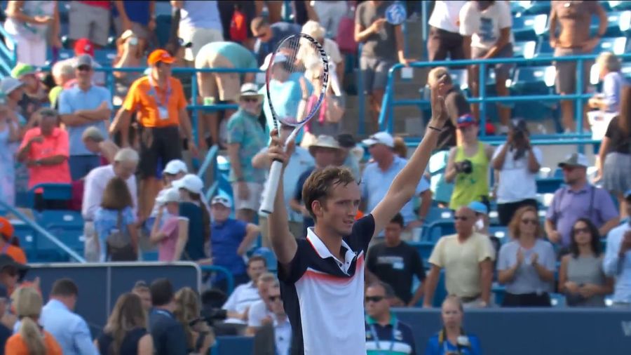 VIDEO | LA CINCINNATI SE VORBEŞTE RUSA! DANIIL MEDVEDEV L-A ÎNVINS ÎN FINALĂ PE GOFFIN ŞI URCĂ PE LOCUL 5 ATP