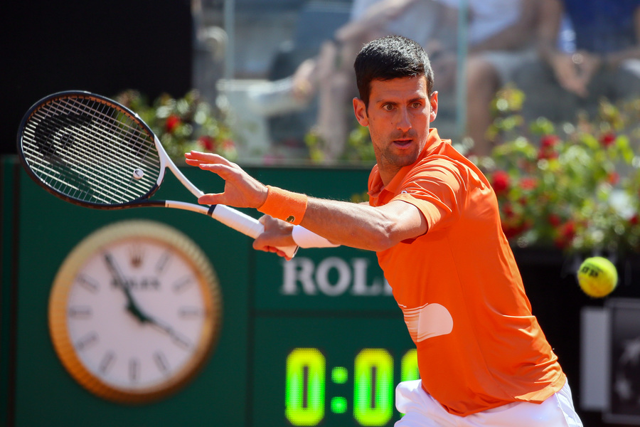 Novak Djokovic a început cu o victorie la Roma şi se menţine în cursa de apărare a primului loc ATP 