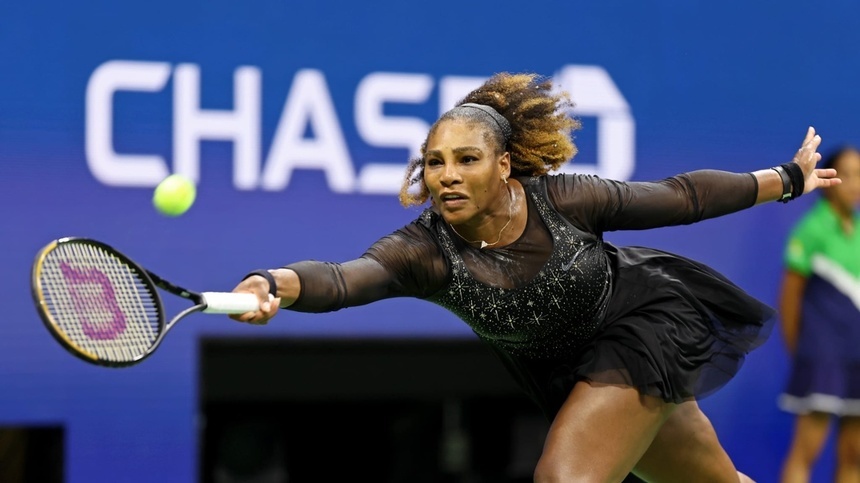 Legenda continuă. Serena Williams, calificare în turul II la US Open în faţa a 30.000 de oameni
