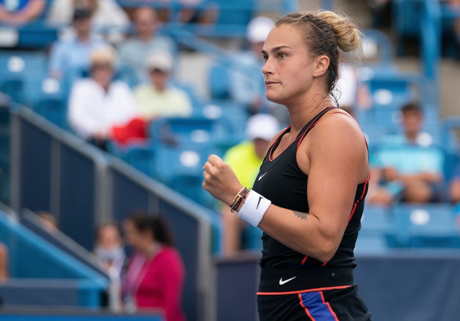 Caroline Garcia şi Arina Sabalenka s-au calificat în finală la Turneul Campioanelor. Belarusa a învins-o pe Iga Swiatek, liderul WTA
