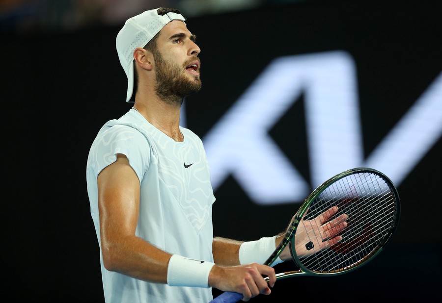 Karen Khachanov, semifinalist la Australian Open, după abandonul lui Sebastian Korda