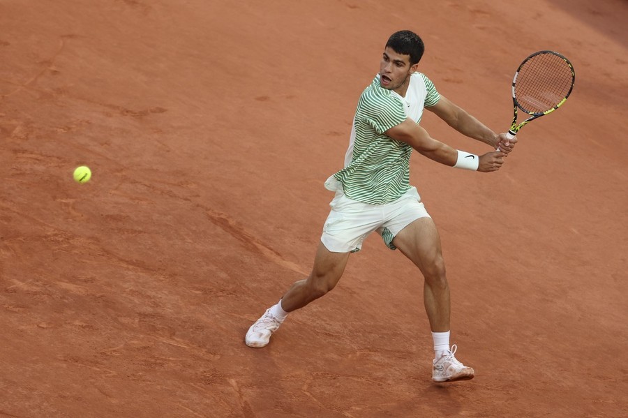 Prestaţie de lider ATP! Carlos Alcaraz s-a calificat în optimile Roland-Garros