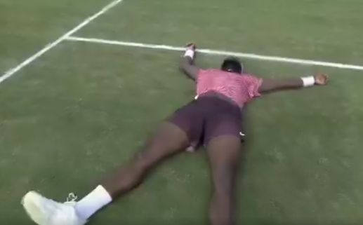 VIDEO ǀ Frances Tiafoe s-a impus la ATP Stuttgart, în urma unei finale incredibile! L-a învins pe favoritul publicului în trei seturi, după un meci de peste două ore