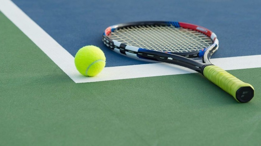 //i0.1616.ro/media/581/3142/38122/21345079/1/tennis-4.jpg