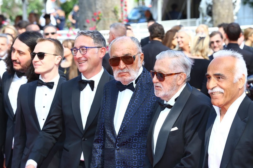 Ilie Năstase, Ion Ţiriac şi Virginia Ruzici, cu echipa “NASTY” pe covorul roşu la Cannes