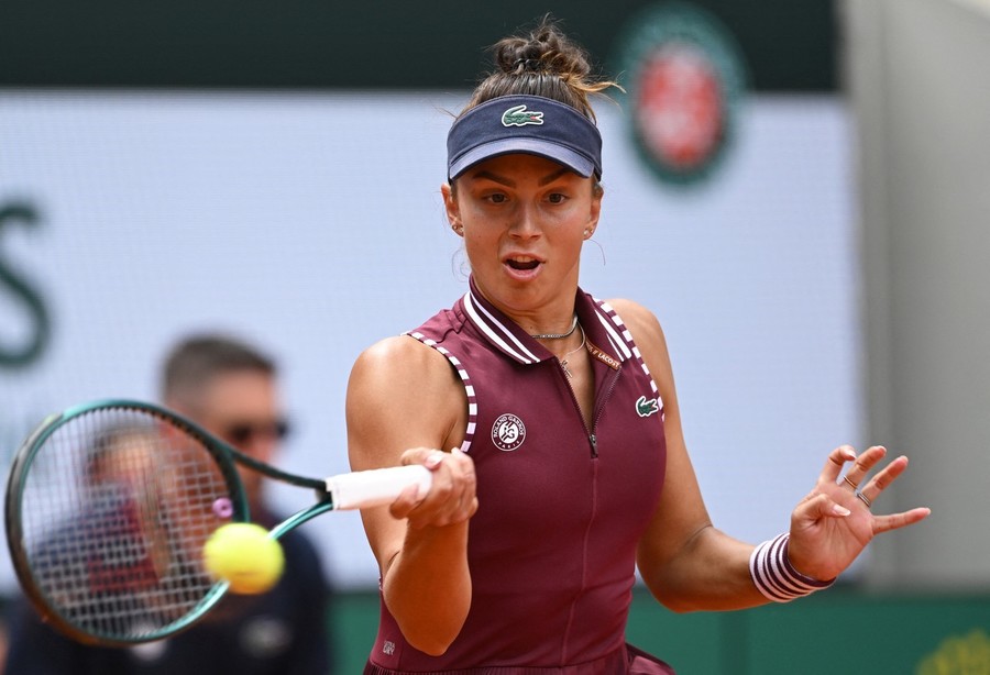 Jaqueline Cristian a început curajos în faţa numărului 10 WTA, dar a fost eliminată de la Roland Garros, în primul tur