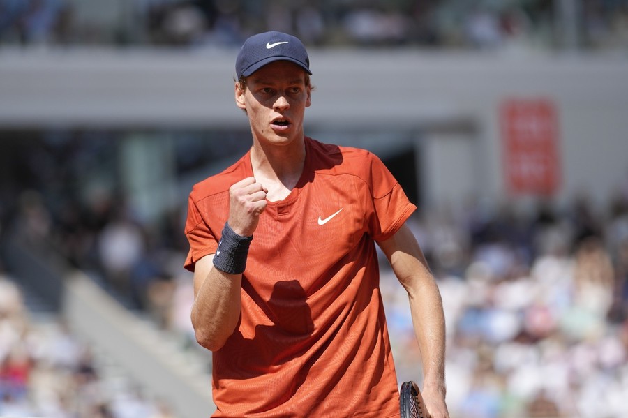 Jannik Sinner l-a învins pe Shelton şi s-a calificat în sferturi la Wimbledon