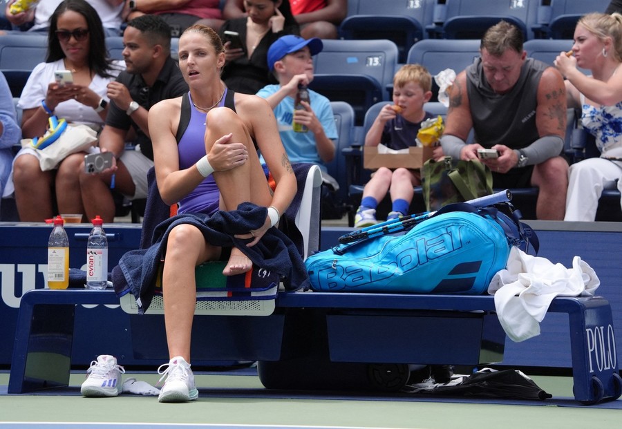 Karolina Pliskova a abandonat după doar trei puncte disputate la meciul cu Jasmine Paolini