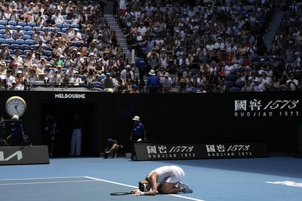 Paula Badosa a produs surpriza la Australian Open, după ce a învins-o în sferturi pe Coco Gauff