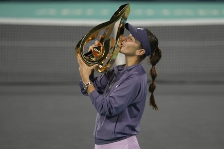 Belinda Bencic a câştigat pentru a doua oară turneul de la Abu Dhabi. Topul în care este alături de Alexandra Dulgheru