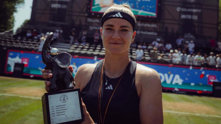 Karolina Muchova s-a impus la Bad Homburg, după abandonul lui Naomi Osaka
