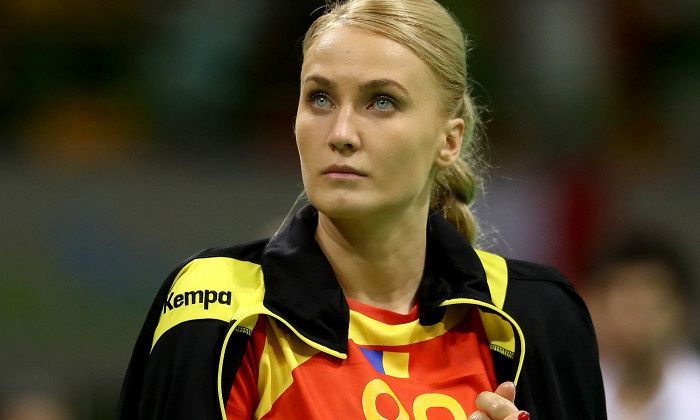 Handbalista Laura Moisă a revenit în ţară, după carantina de la Kolding; EHF a refuzat reprimirea sa în lot