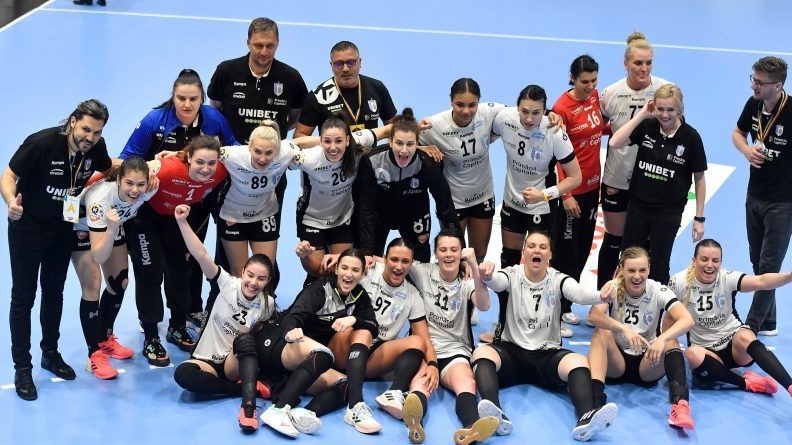 VIDEO | CSM Bucureşti învinge ”U” Cluj şi câştigă matematic Liga Florilor