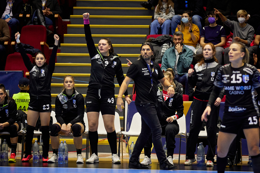 Adi Vasile răsuflă uşurat, după un nou meci complicat în Liga Campionilor. ”Sunt foarte fericit pentru că toată lumea este sănătoasă”
