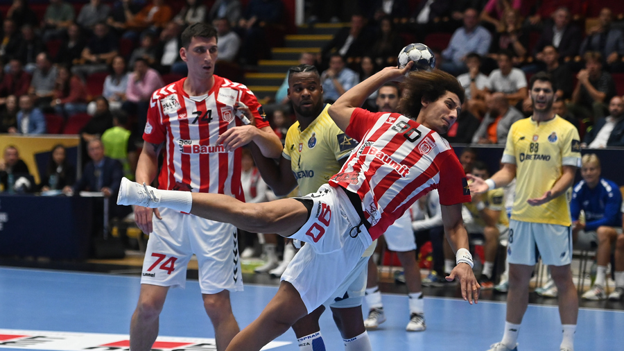 VIDEO ǀ Dinamo - Porto 32-27. Campioana României face un meci de excepţie şi bifează prima victorie a sezonului în Liga Campionilor