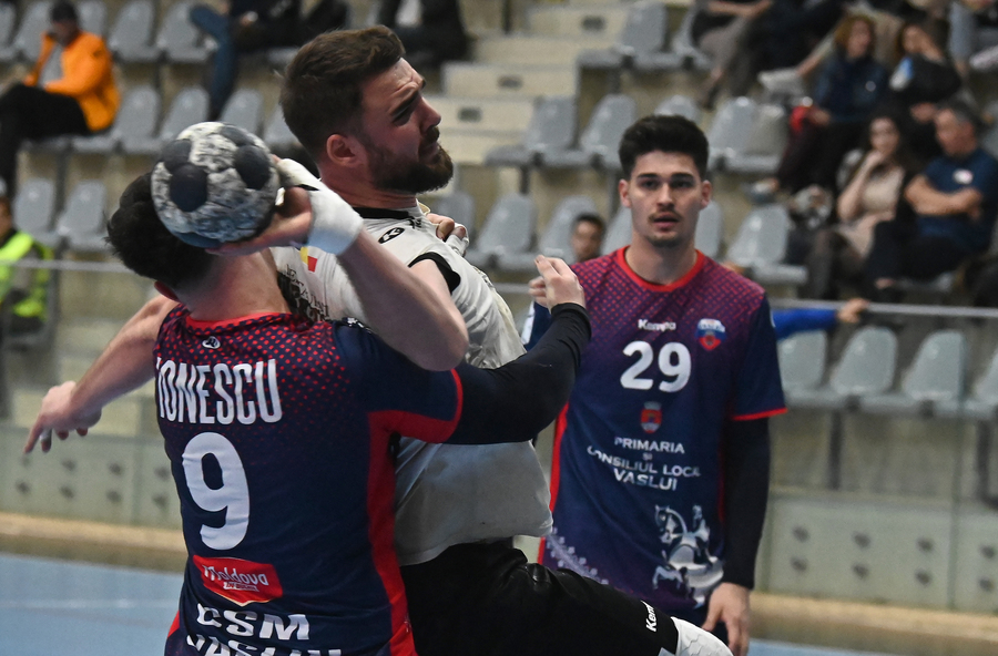 CSM Bucureşti, a patra echipă calificată în semifinalele Cupei României la handbal masculin