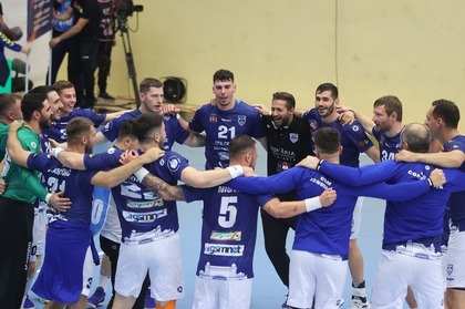 CSM Constanţa, Dinamo Bucureşti şi Steaua Bucureşti s-au calificat în sferturile Cupei României de handbal 