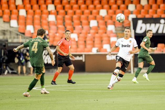 VIDEO | Valencia - Athletic Bilbao 0-2. Bascii se impun pe terenul „liliecilor”şi urcă pe loc de Europa League