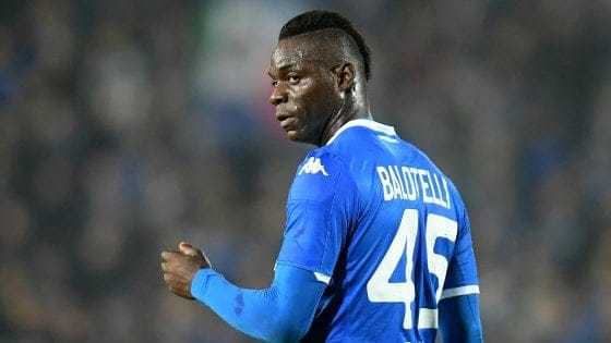//i0.1616.ro/media/581/3142/38127/20280922/1/balotelli-monza.jpg