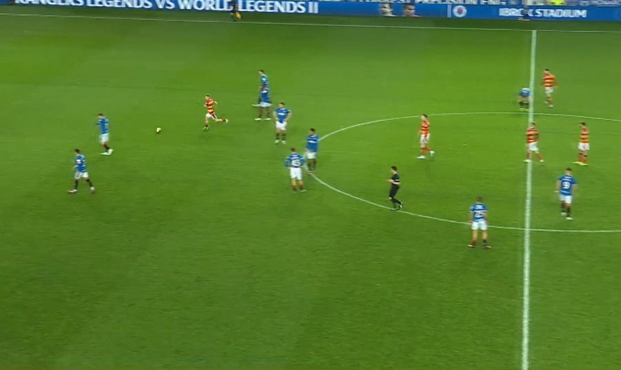 VIDEO ǀ Glasgow, echipa lui Ianis Hagi, gest de fair-play la un meci din Cupa Scoţiei. Antrenorul le-a cerut jucătorilor să-i lase pe adversari să marcheze
