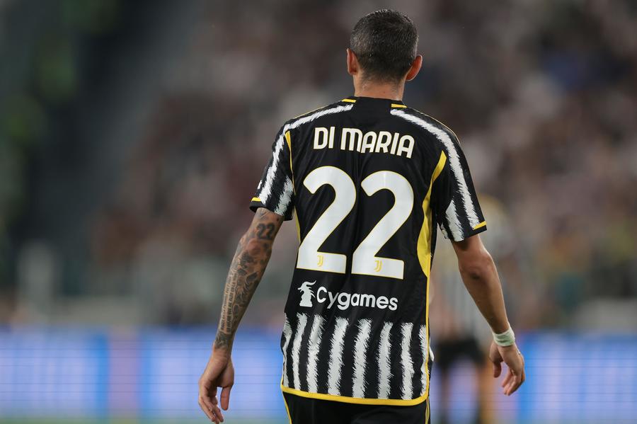 Un nou scandal în fotbalul italian! 12 jucători, printre care Angel Di Maria şi unul legitimat la Parma, implicaţi în pariuri ilegale