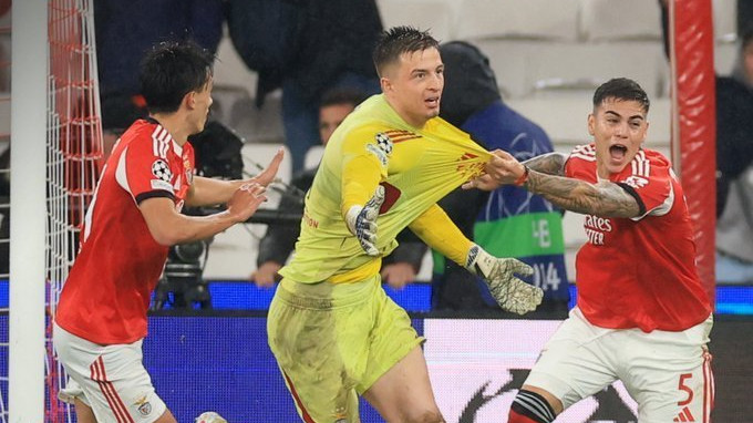 Portarul-erou al lui Benfica a explicat reuşita şi modul cum a ajuns în careu înainte de lovitura liberă!