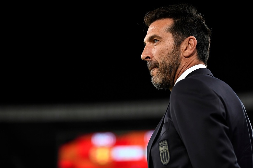 //i0.1616.ro/media/581/3142/38127/22398850/1/buffon.jpg