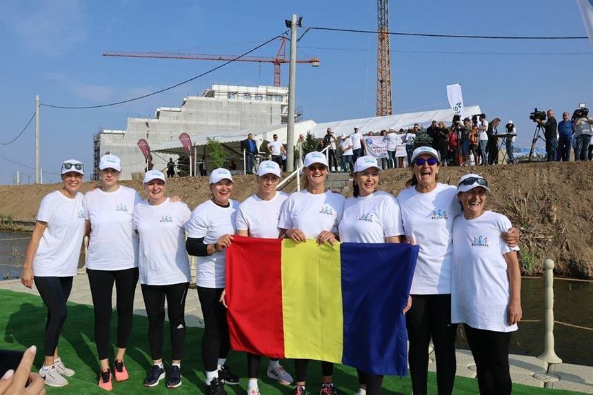 Pista olimpică cu o lungime de 2000 de metri de pe Lacul Lebăda inaugurată la Campionatul Balcanic de Canotaj din România cu o cursă specială