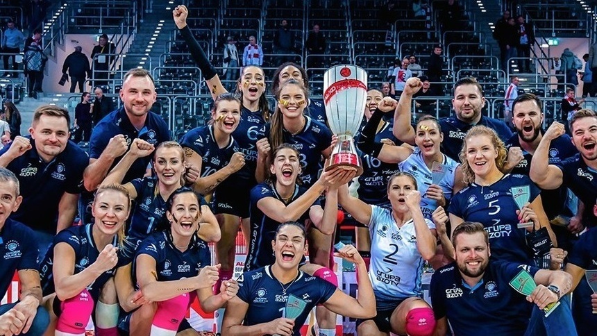 Eliza Inneh, componentă a naţionalei României, a câştigat Supercupa Poloniei la volei