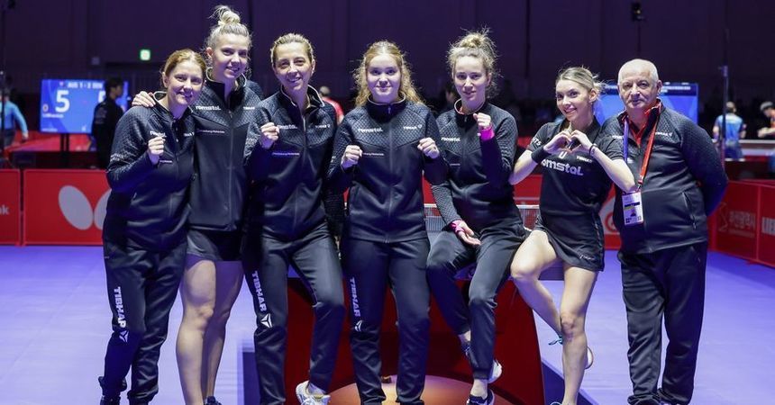 ”Tricolorele” au învins şi Serbia şi s-au calificat în ”optimi” la CM de tenis de masă pe echipe
